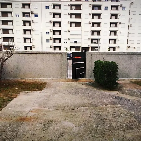 Stan Stan 公寓 波德戈里察